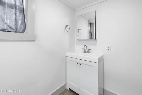 $739,900 | 8431 Rising Sun Drive, Corryton, TN 37721