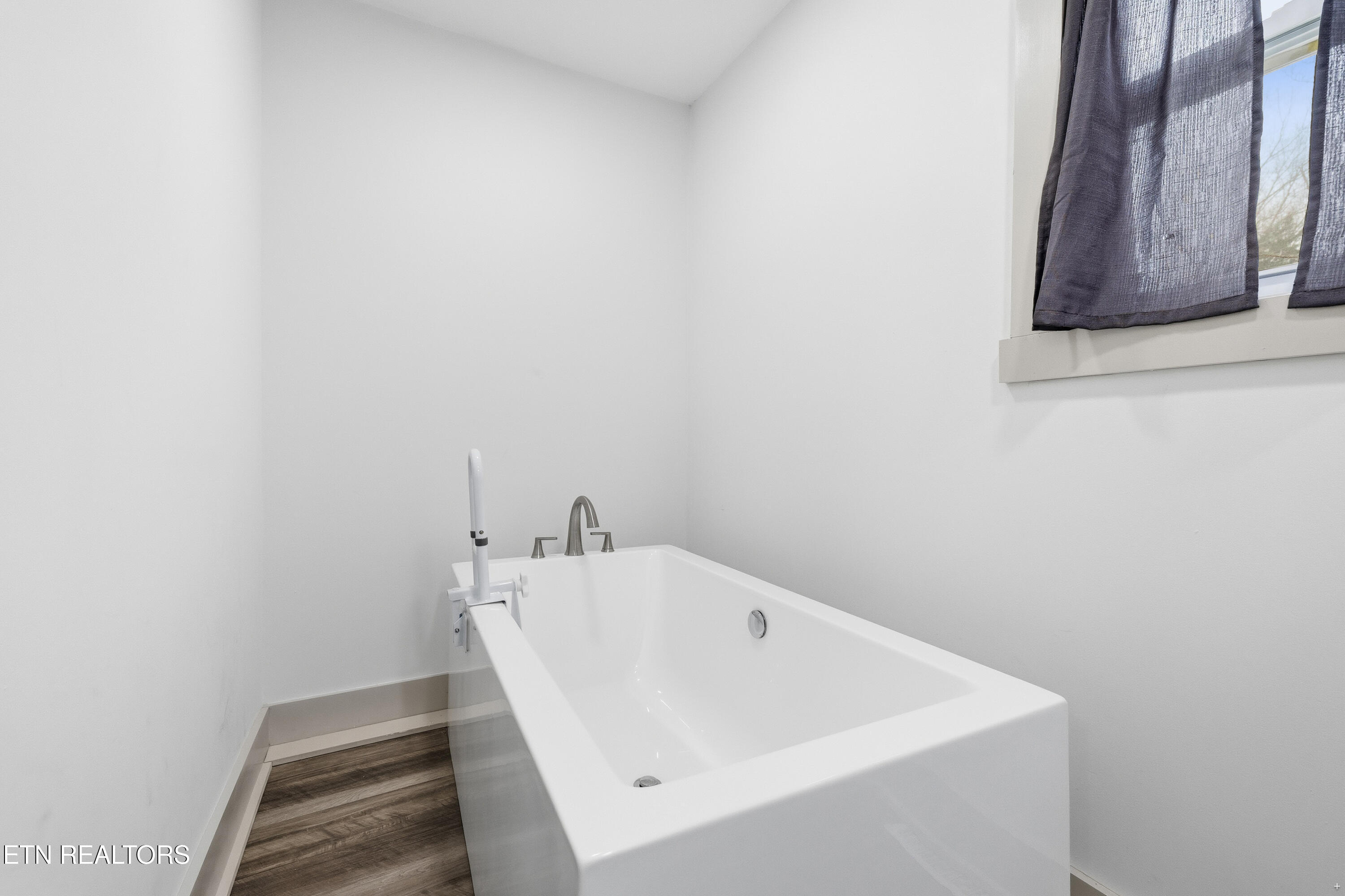 8431 Rising Sun Drive Corryton, TN 37721 - Photo 32 of 49 Positive Perceptions-16