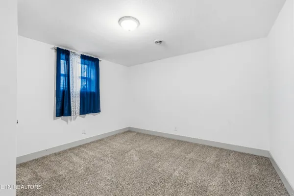 $739,900 | 8431 Rising Sun Drive, Corryton, TN 37721