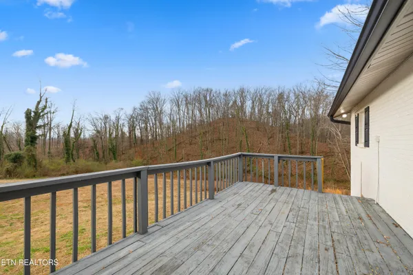 $739,900 | 8431 Rising Sun Drive, Corryton, TN 37721