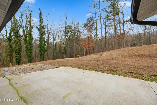 $749,500 | 8431 Rising Sun Drive, Corryton, TN 37721