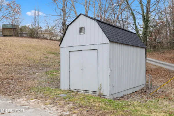 $729,900 | 8431 Rising Sun Drive, Corryton, TN 37721