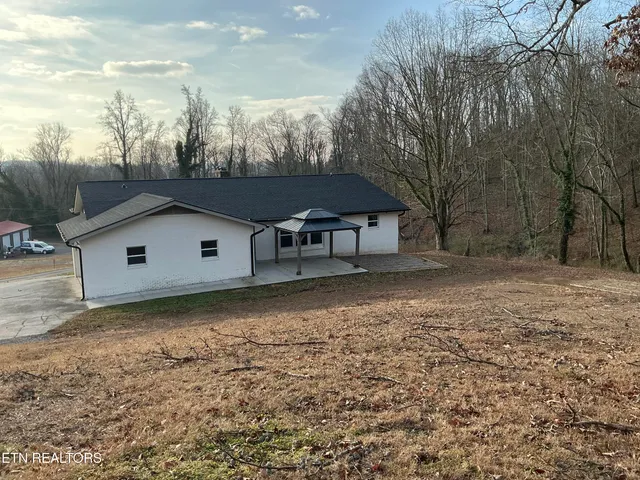 $749,500 | 8431 Rising Sun Drive, Corryton, TN 37721