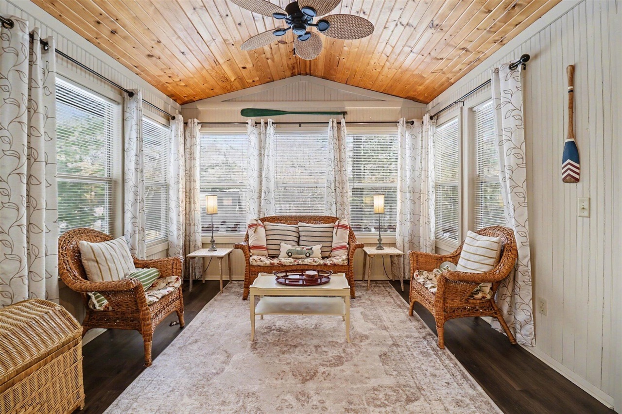 5526 Longbridge Road Pentwater, MI 49449 - Photo 9 of 38 Gallery Image 9