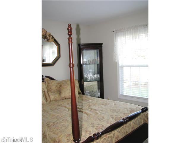 286 Crousetown Road Lexington, NC 27292 - Photo 11 of 16 3rd Bedroom.