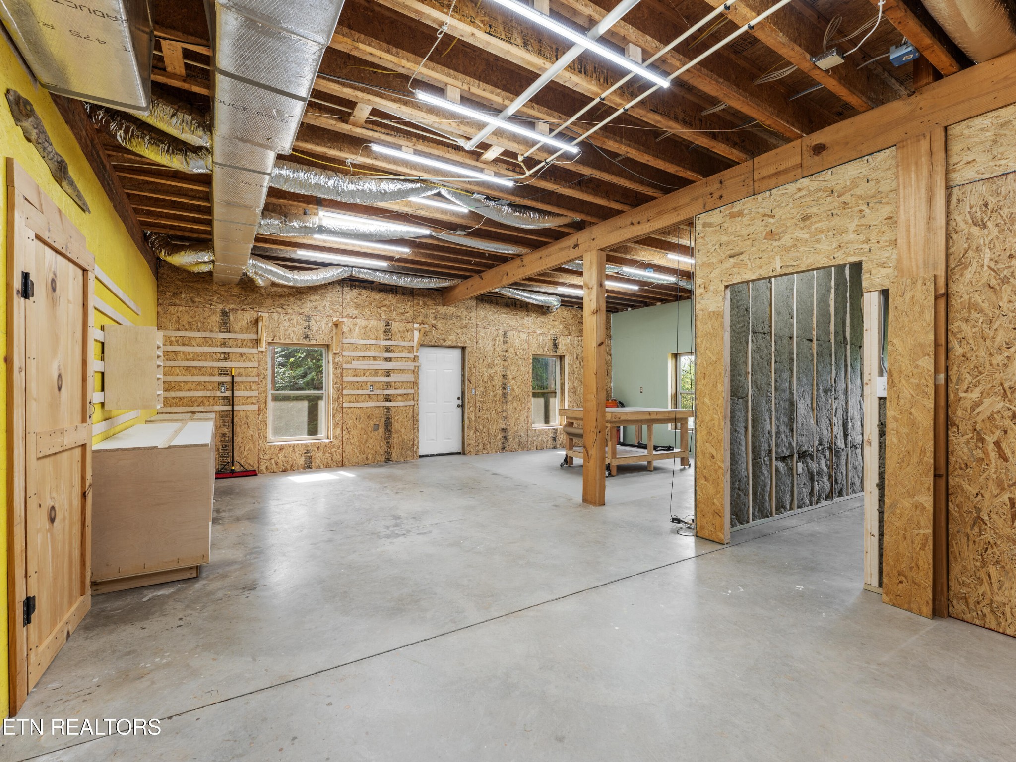 155 George Thomas Road Vonore, TN 37885 - Photo 40 of 51 a view of empty room with wooden ceiling