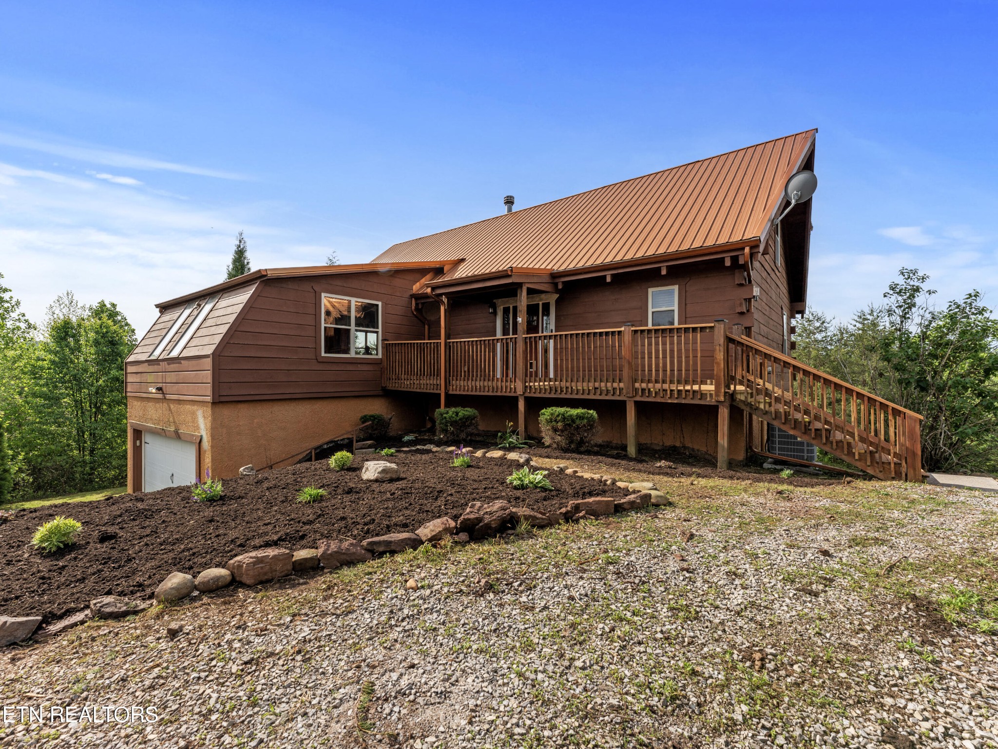 155 George Thomas Road Vonore, TN 37885 - Photo 5 of 51 a backyard of a house with large trees