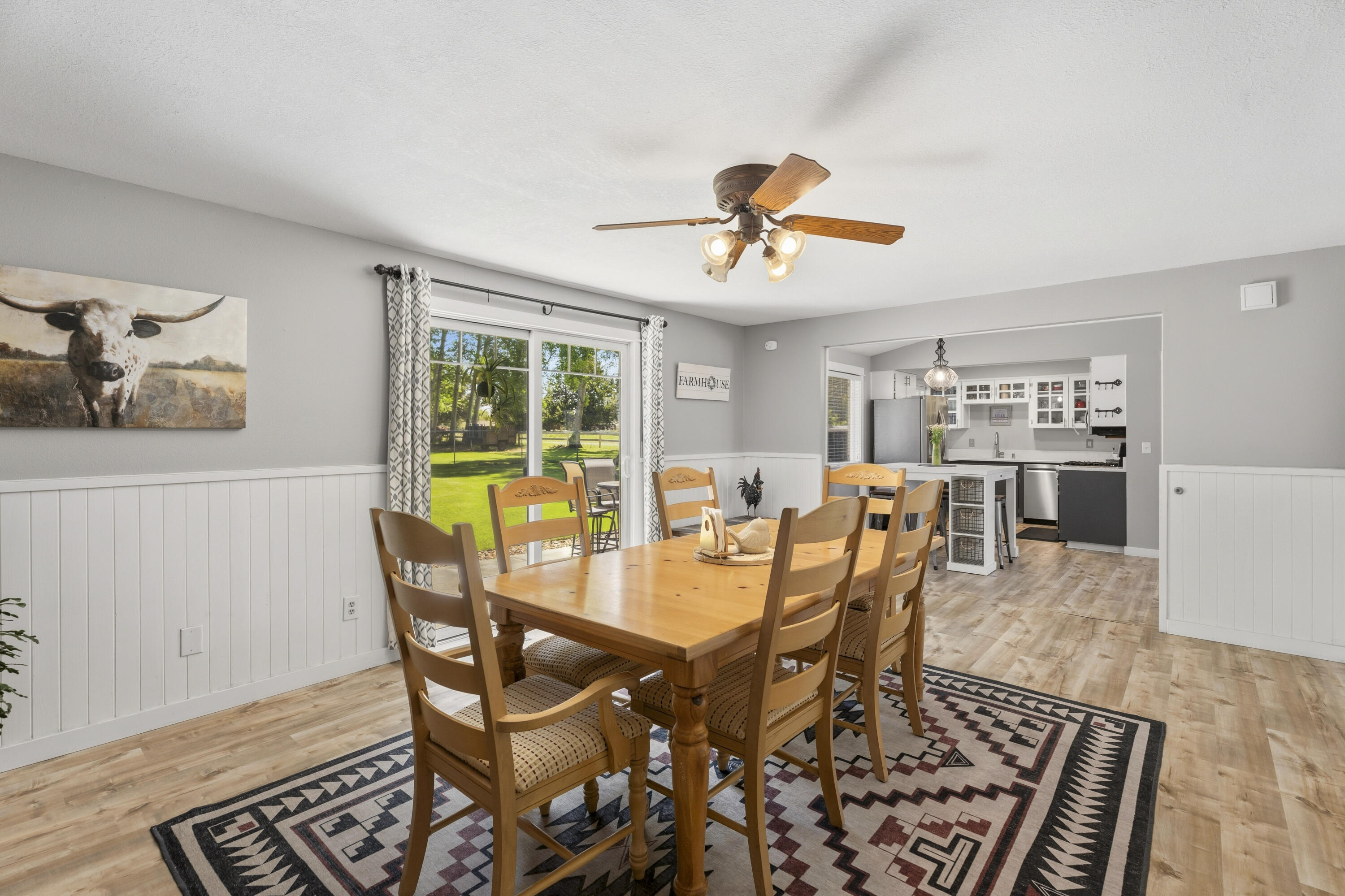 61908 Pettigrew Road Bend, OR 97702 - Photo 20 of 62 62-Dining Area