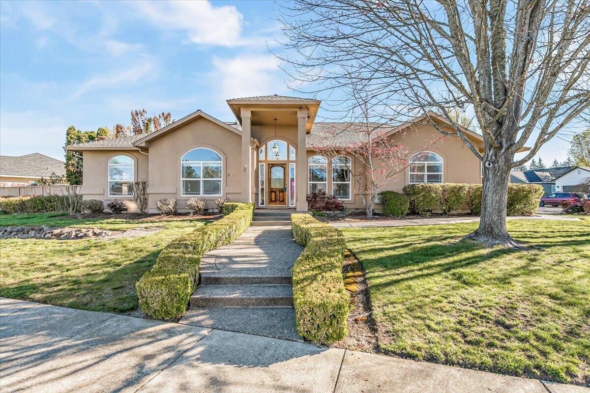 235 Prairie Landing Drive Eagle Point, OR 97524 - Photo 1 of 50 07-6