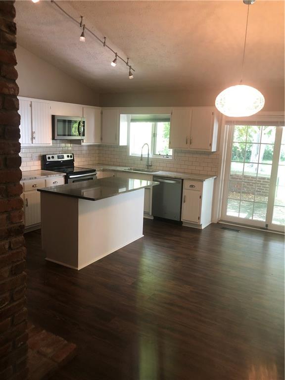 50 Rogers Road Carmel, IN 46032 - Photo 4 of 12 Gallery Image 4