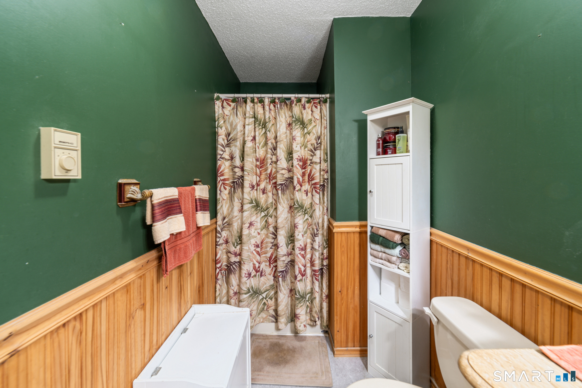 105 Inwood Lane Bristol, CT 06010 - Photo 32 of 40
