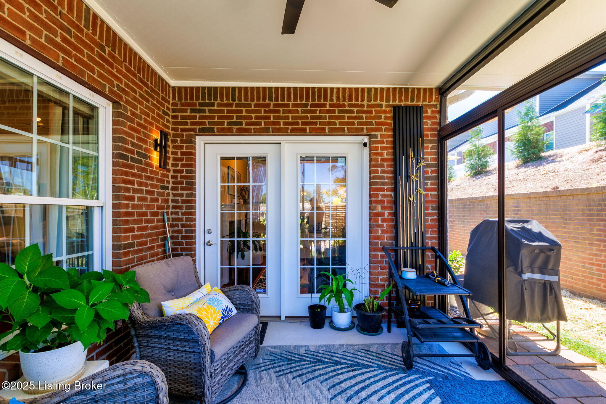 900 Ridge Point Drive Louisville, KY 40299 - Photo 40 of 45 37-web-or-mls-696A8522-HDR-Edit