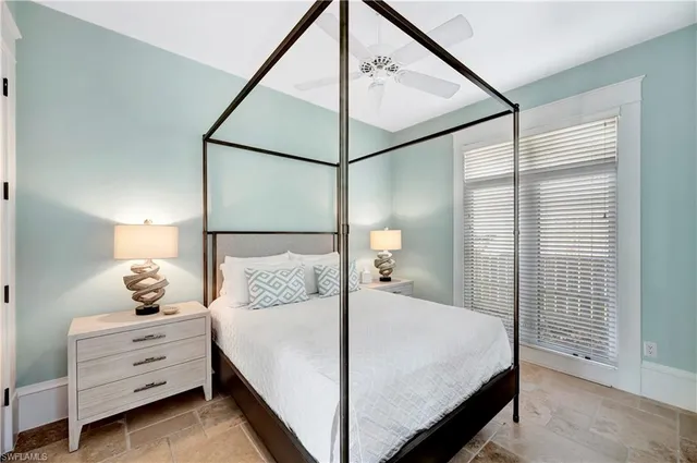 $30,000 | 1375 Gordon Drive, Naples, FL 34102