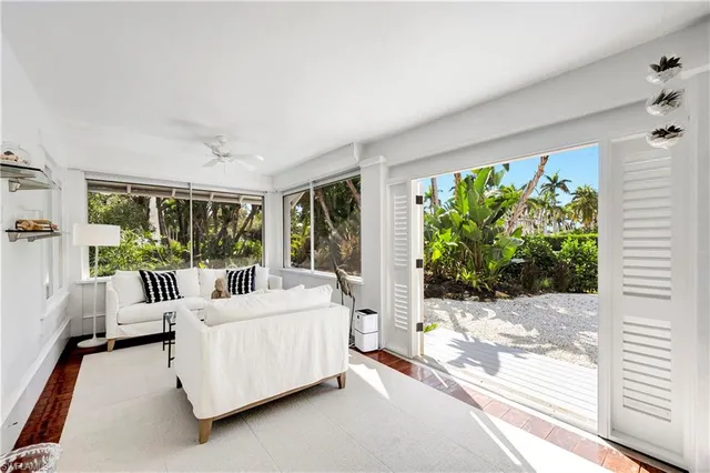 $30,000 | 1375 Gordon Drive, Naples, FL 34102