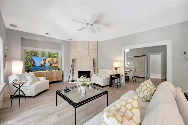 $30,000 | 1375 Gordon Drive, Naples, FL 34102