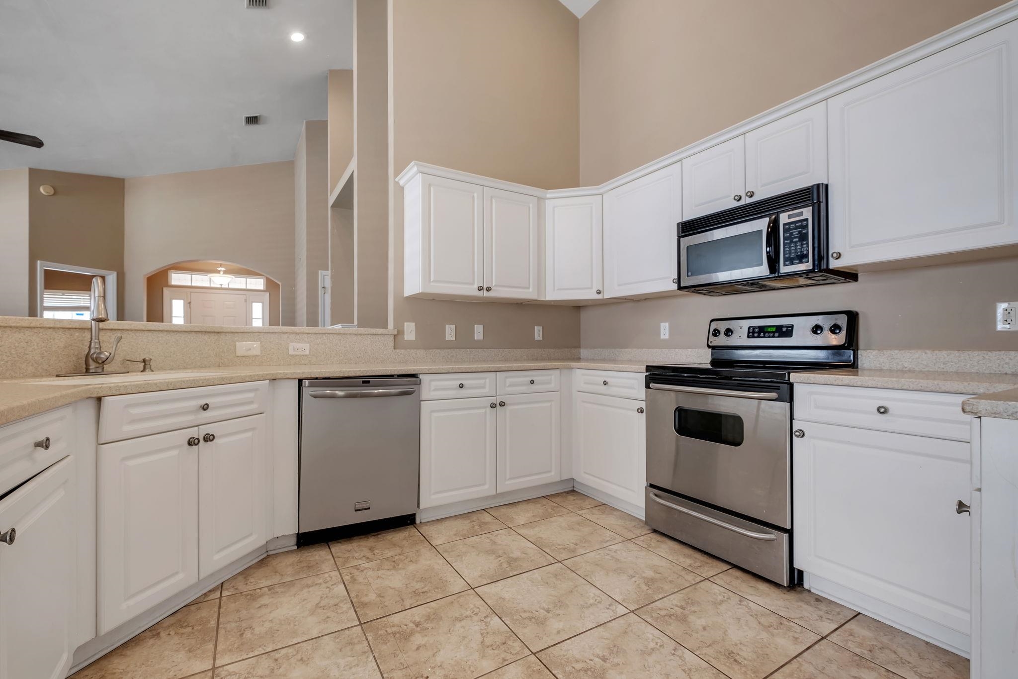 1845 Acorn Ridge Trail Tallahassee, FL 32312 - Photo 2 of 23