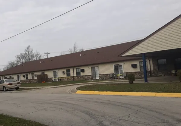 $768 | 102 Price Street, Lynn, IN 47355