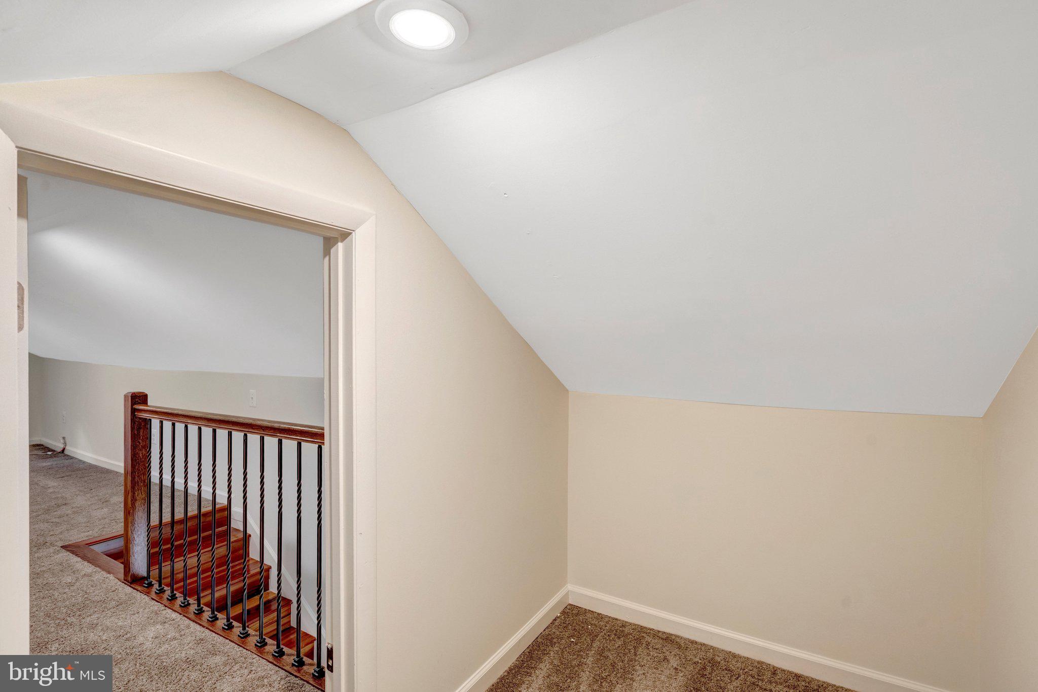11520 Popes Head Road Fairfax, VA 22030 - Photo 27 of 46