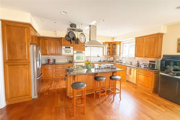$1,895 | 100 Paseo De La Playa, Redondo Beach, CA 90277