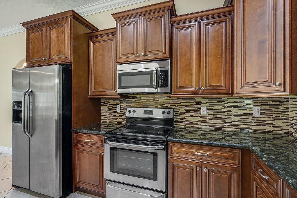 2942 Southeast Bella Road Port St. Lucie, FL 34984 - Photo 12 of 25 2942-SE-Bella-Rd-021-1024