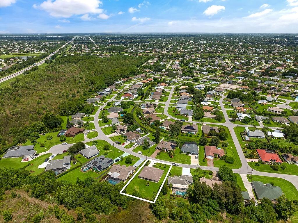 2942 Southeast Bella Road Port St. Lucie, FL 34984 - Photo 5 of 25 2942-SE-Bella-Rd-006-1024