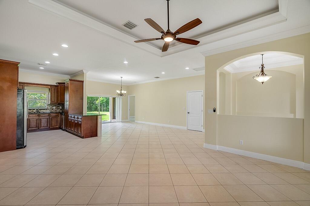 2942 Southeast Bella Road Port St. Lucie, FL 34984 - Photo 9 of 25 2942-SE-Bella-Rd-016-1024