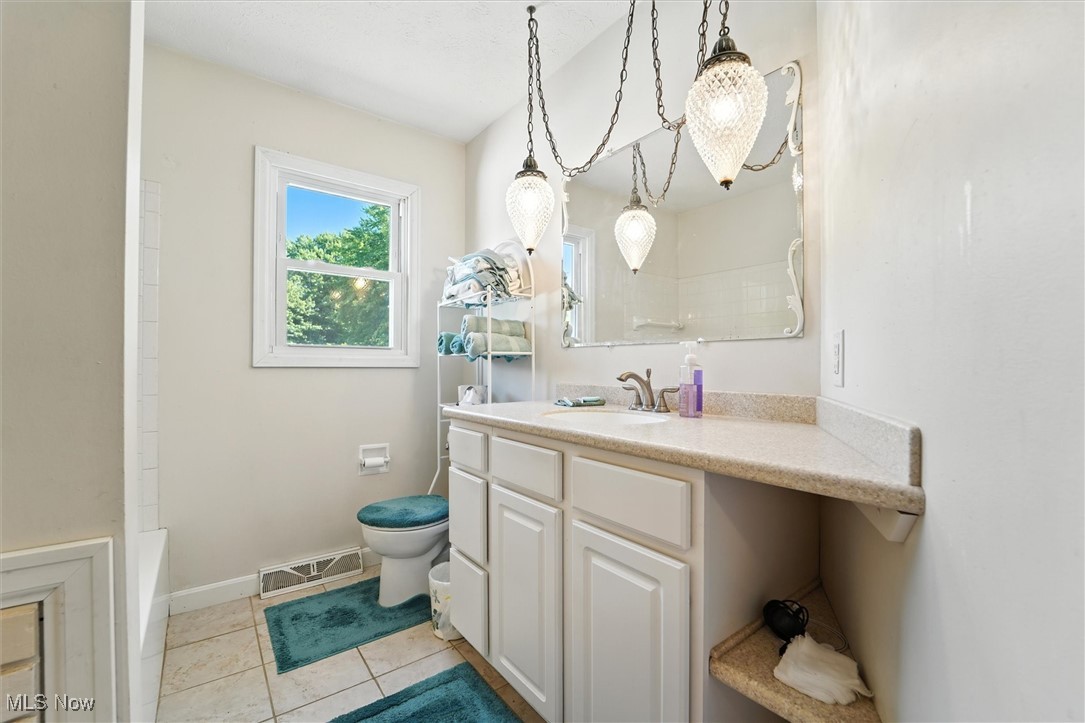 15744 Rock Creek Road Thompson, OH 44086 - Photo 11 of 38 Gallery Image 11