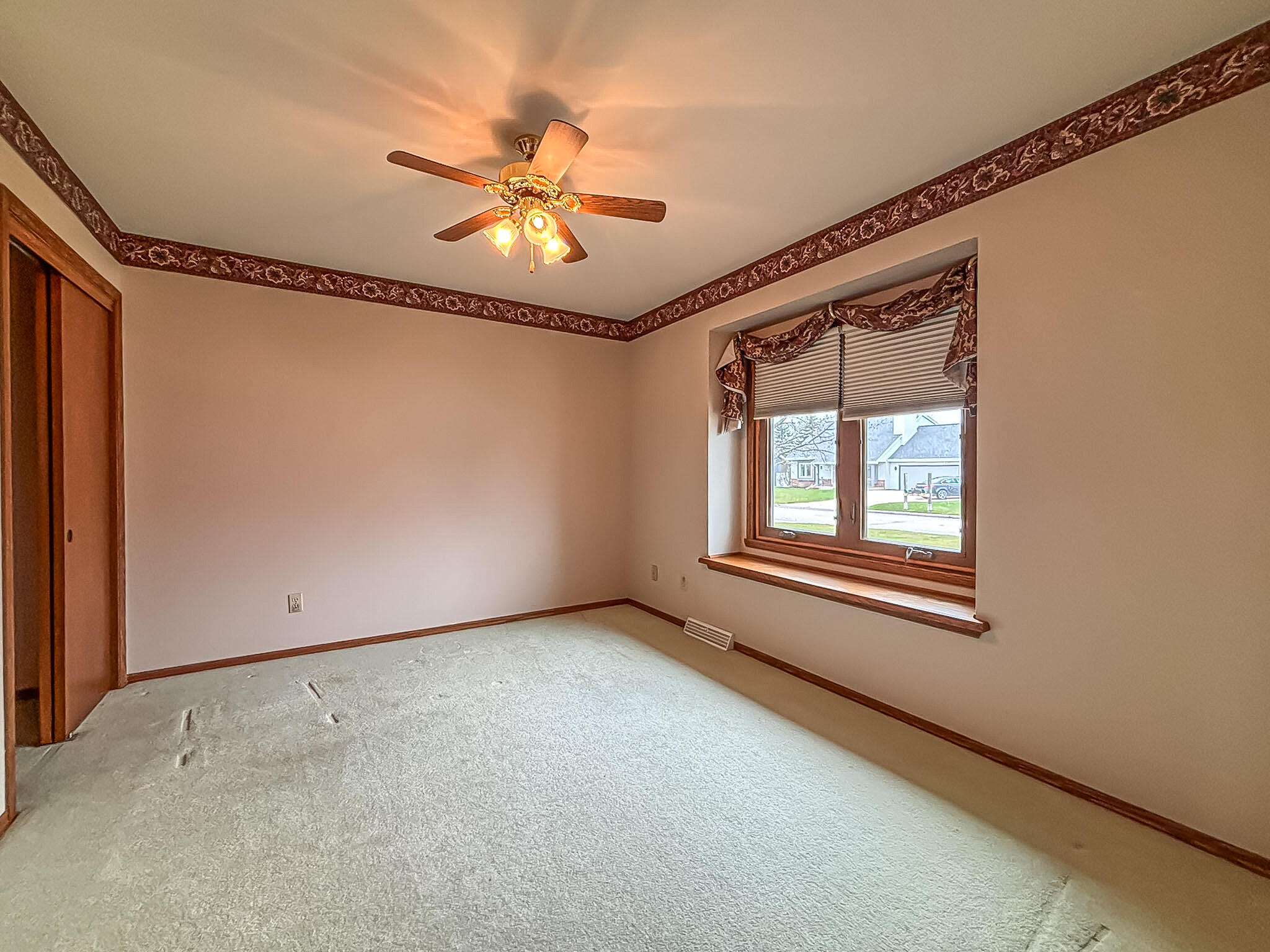 7236 South Hillendale Drive Franklin, WI 53132 - Photo 20 of 38 Main floor bedroom 2