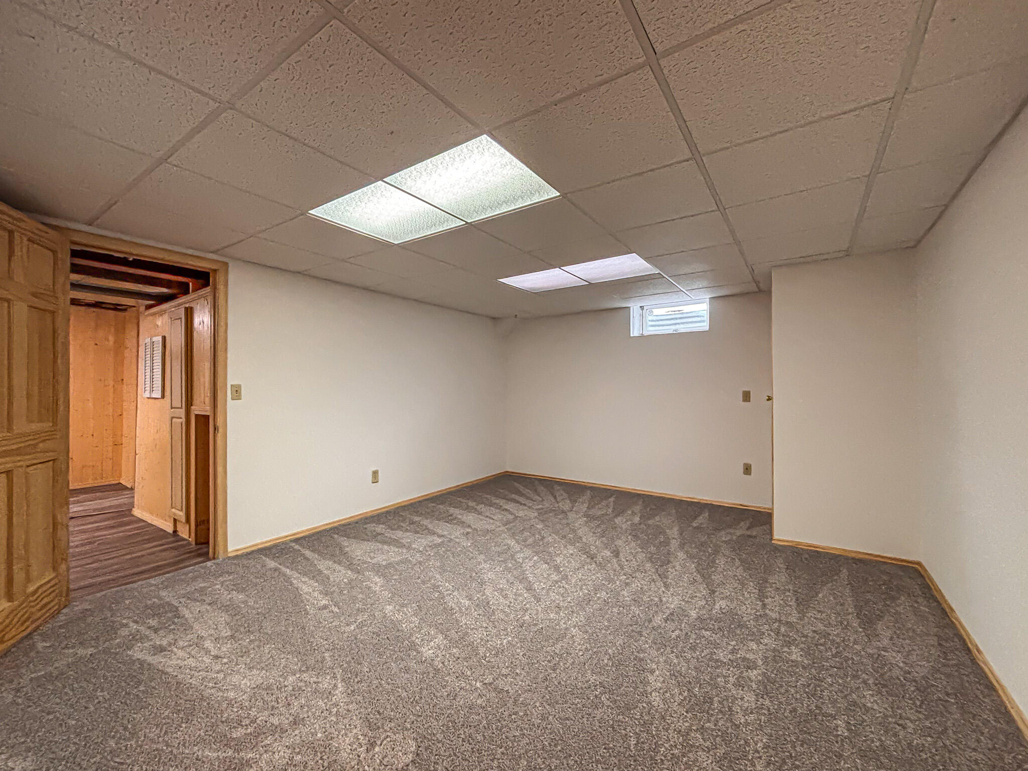 7236 South Hillendale Drive Franklin, WI 53132 - Photo 25 of 38 Rec room