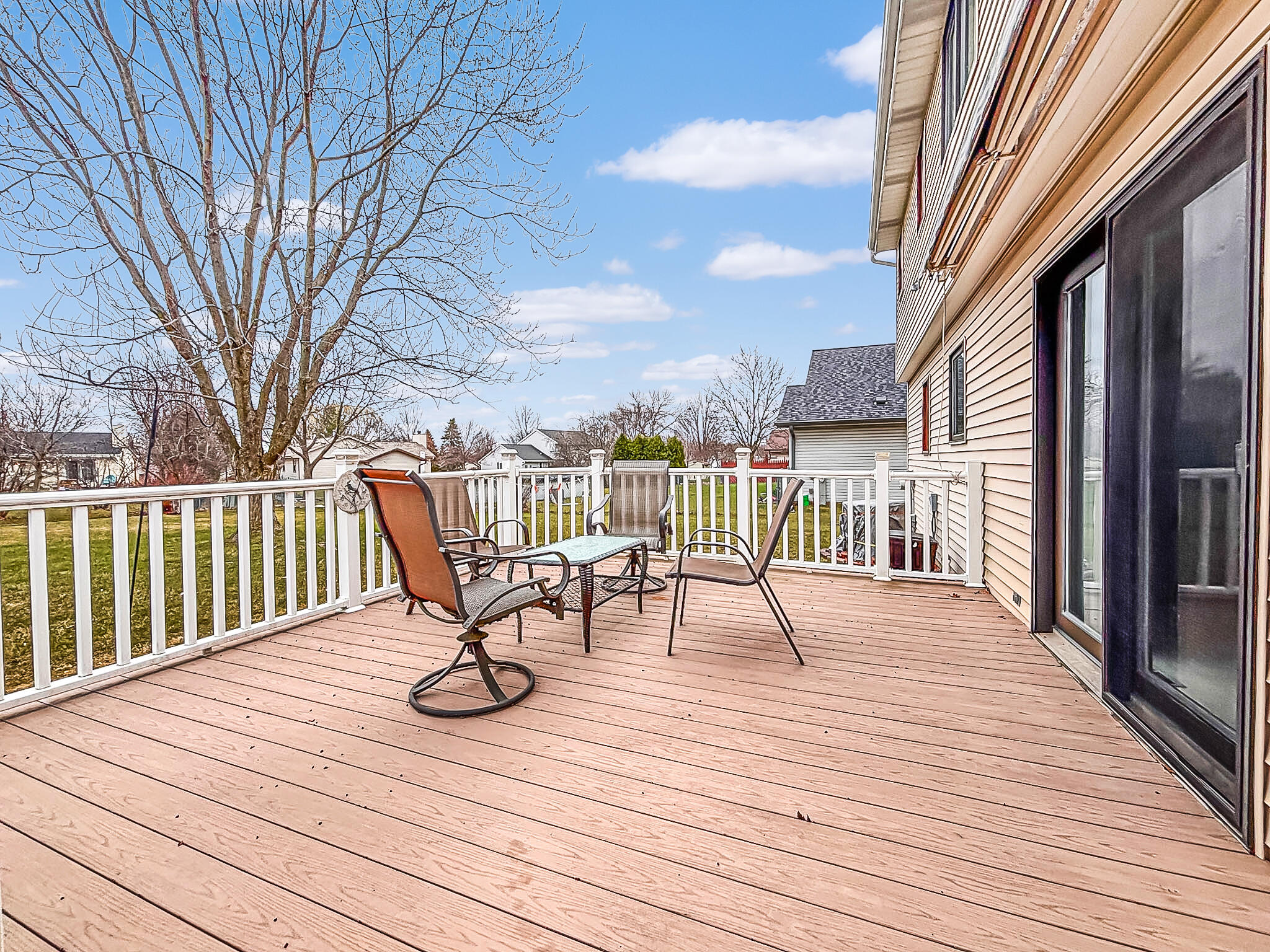7236 South Hillendale Drive Franklin, WI 53132 - Photo 31 of 38 Composite Deck