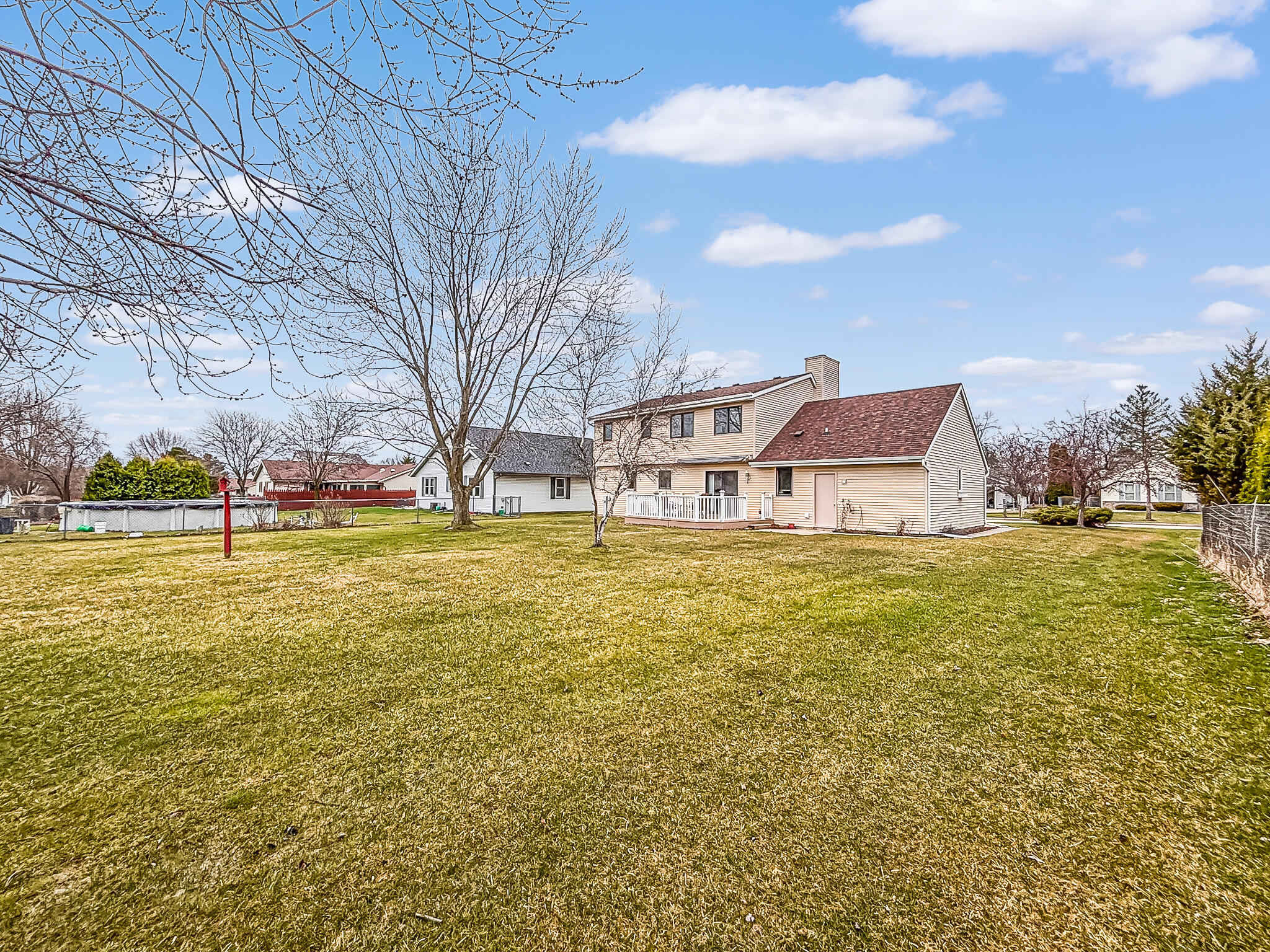 7236 South Hillendale Drive Franklin, WI 53132 - Photo 32 of 38 Large Backyard