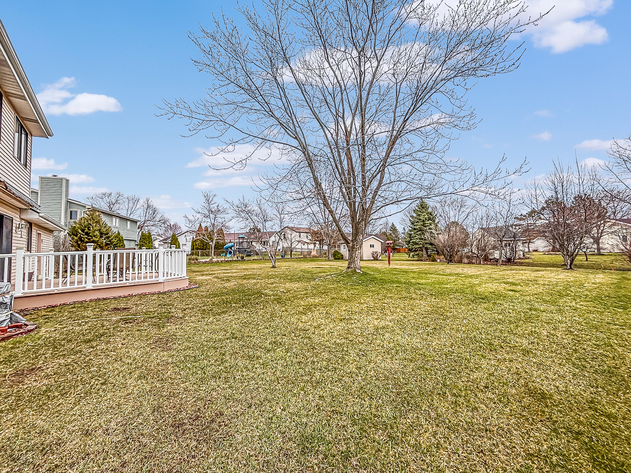 7236 South Hillendale Drive Franklin, WI 53132 - Photo 37 of 38 Large Backyard