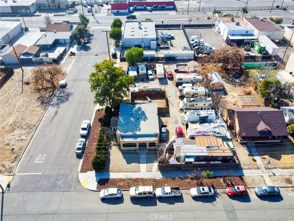 an aerial view of a houses