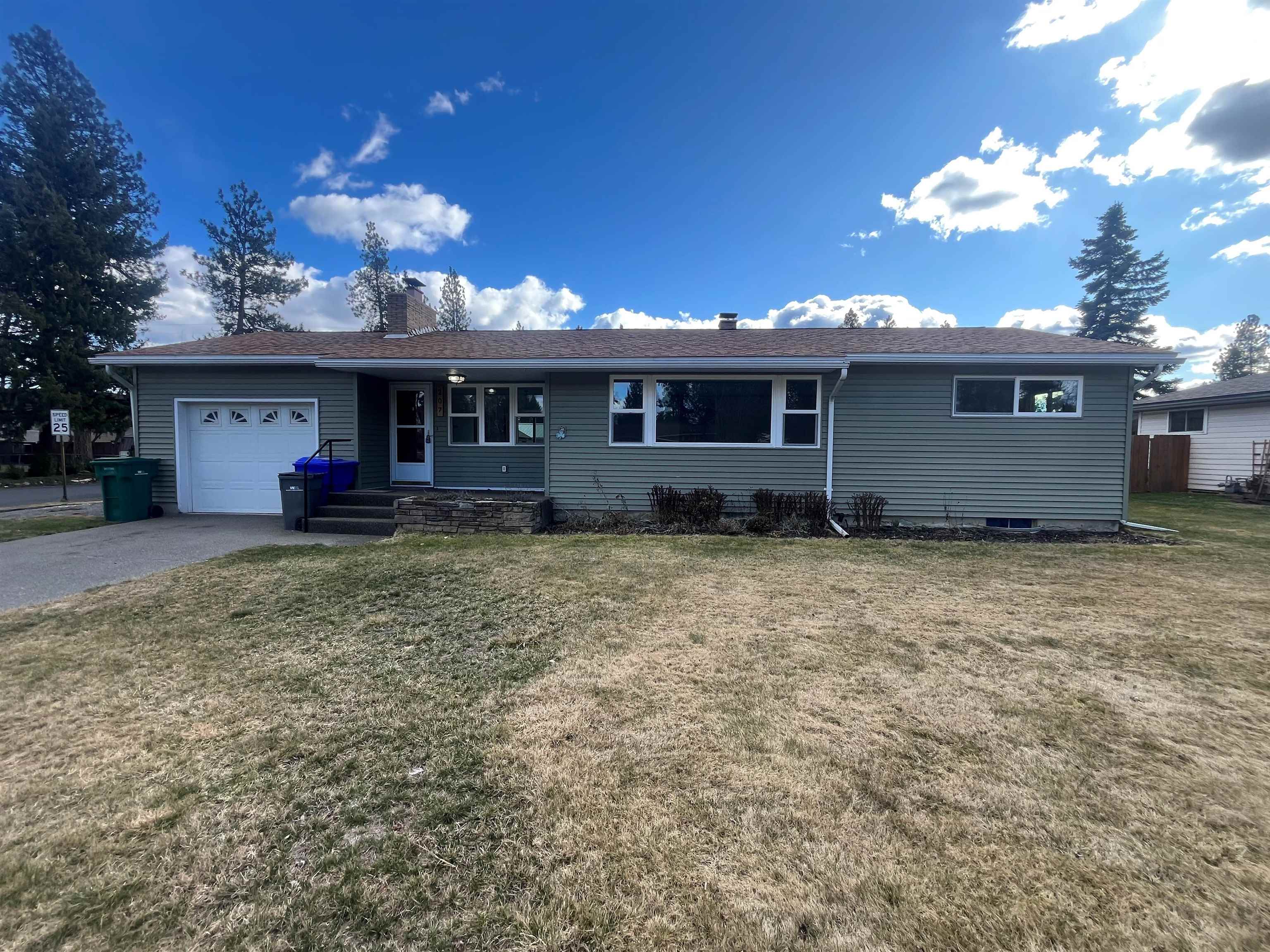 207 West Hoerner Avenue Spokane, WA 99218 - Photo 1 of 31