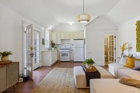 $2,895,000 | 1375 Gossage Avenue, Petaluma, CA 94952