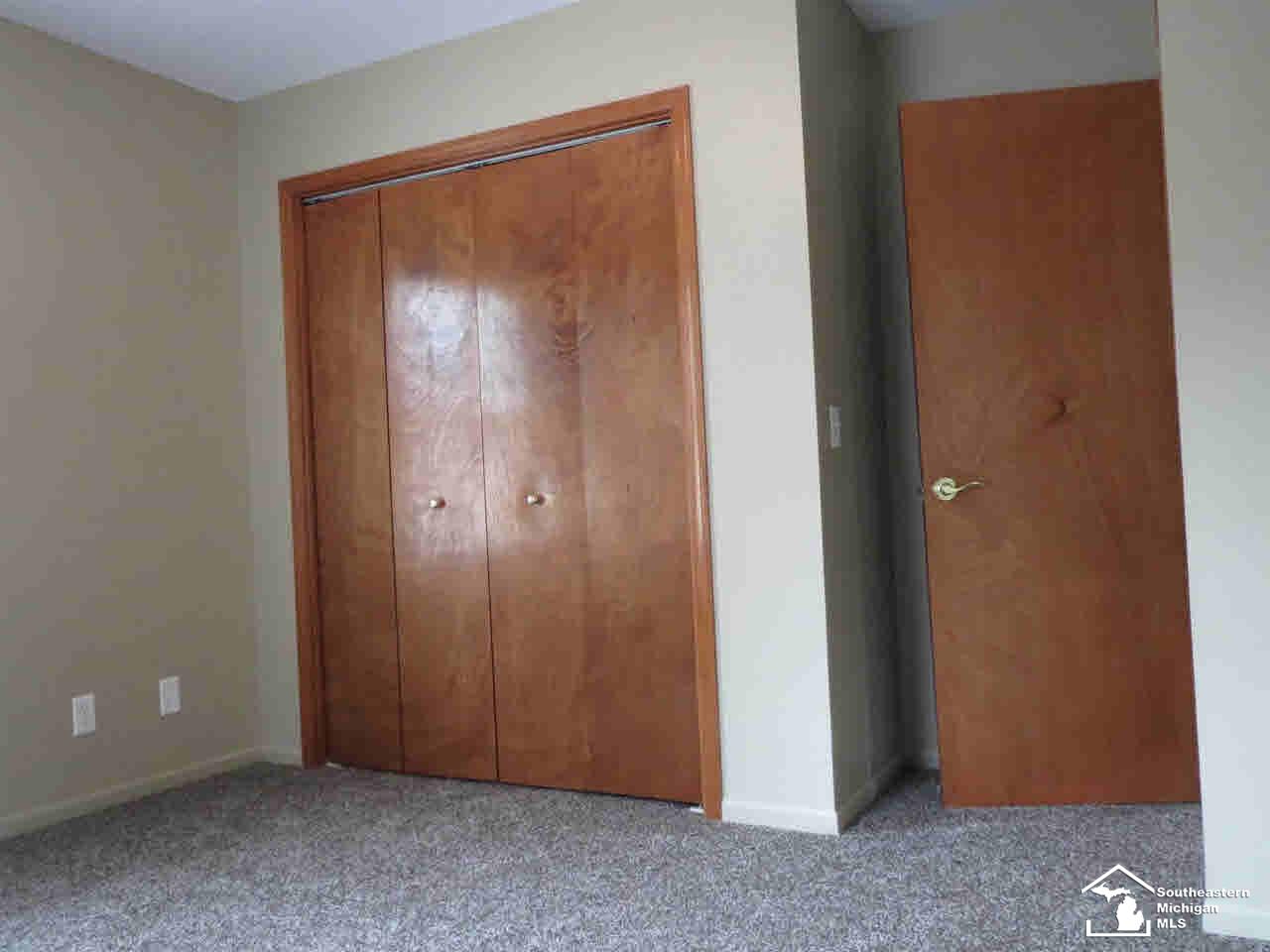 1538 South Custer Road Monroe, MI 48161 - Photo 11 of 15 21148726-10.JPG