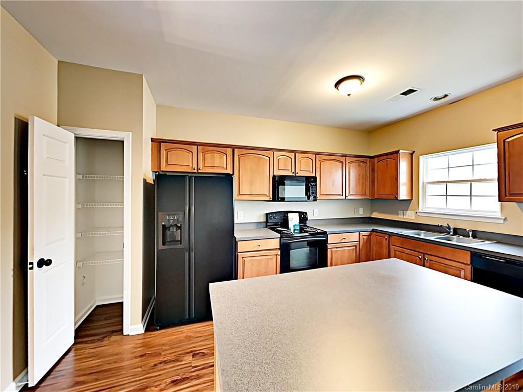 4857 Prosperity Ridge Road Charlotte, NC 28269 - Photo 5 of 19 Gallery Image 5