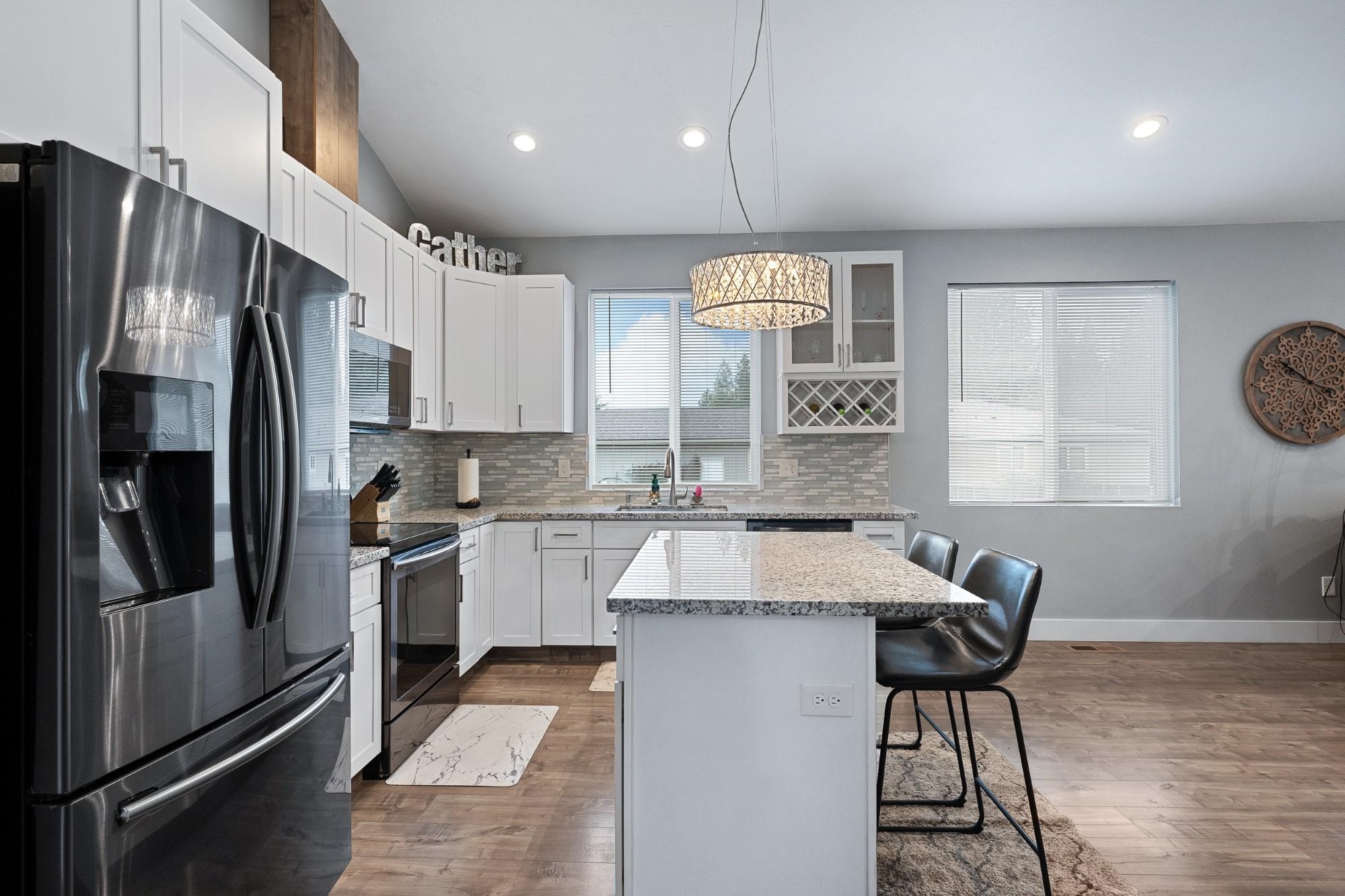 17917 North Division Road Colbert, WA 99005 - Photo 6 of 32