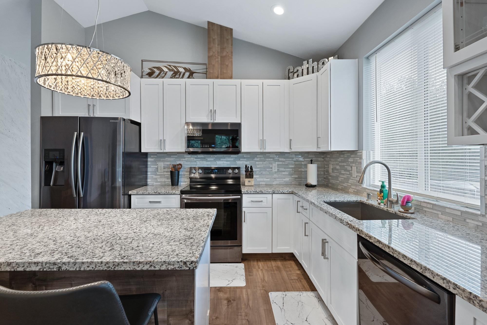 17917 North Division Road Colbert, WA 99005 - Photo 8 of 32