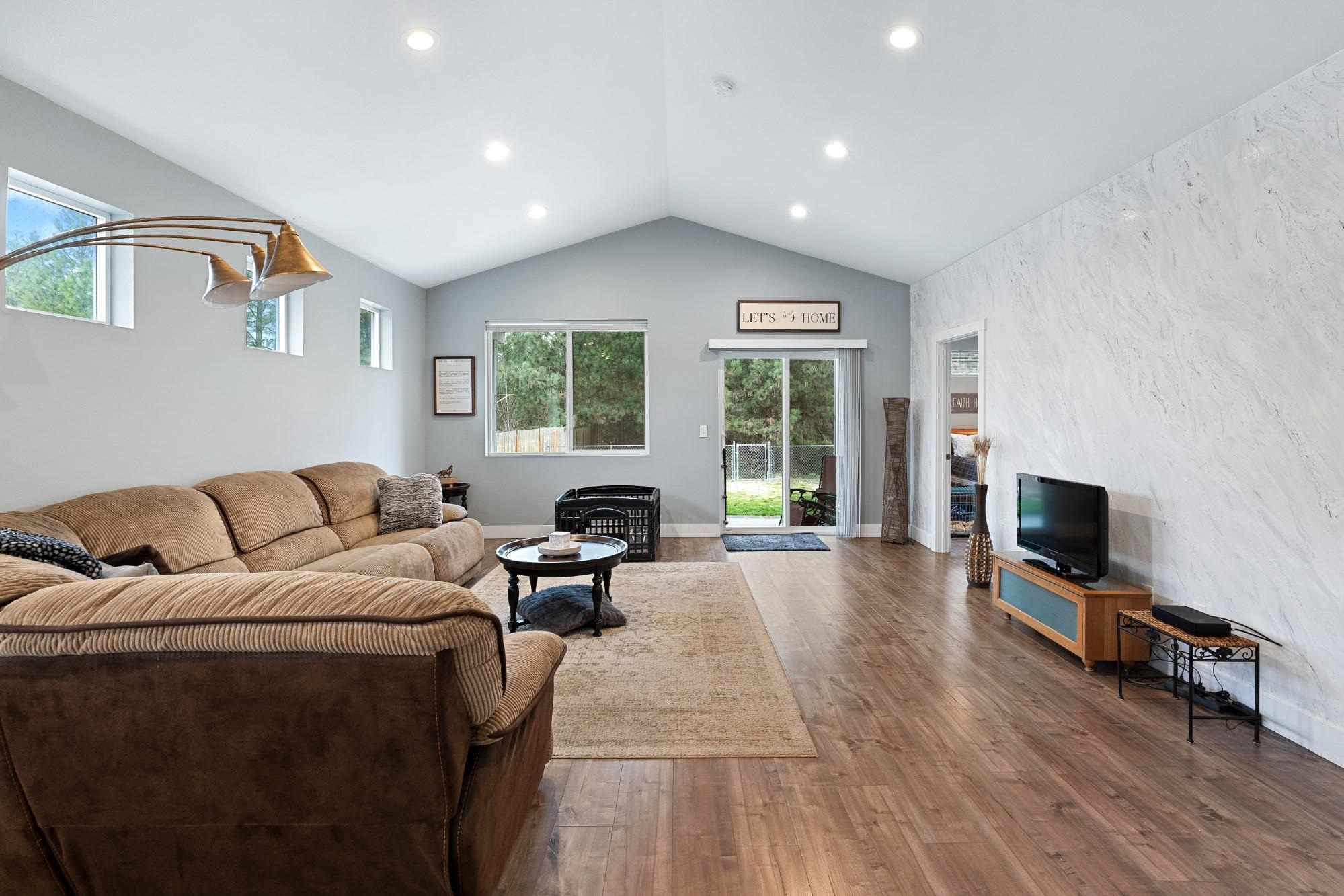 17917 North Division Road Colbert, WA 99005 - Photo 10 of 32