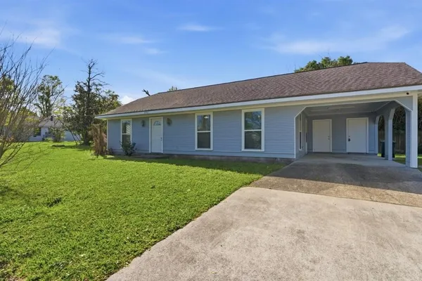 $1,450 | 3711 Lawrence Lane, Lake Charles, LA 70605