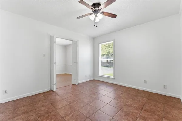 $1,450 | 3711 Lawrence Lane, Lake Charles, LA 70605