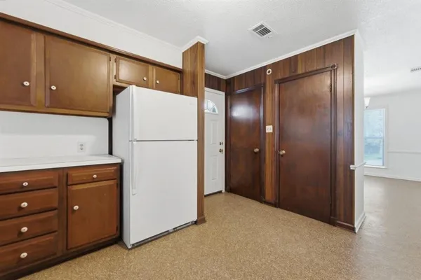 $1,450 | 3711 Lawrence Lane, Lake Charles, LA 70605