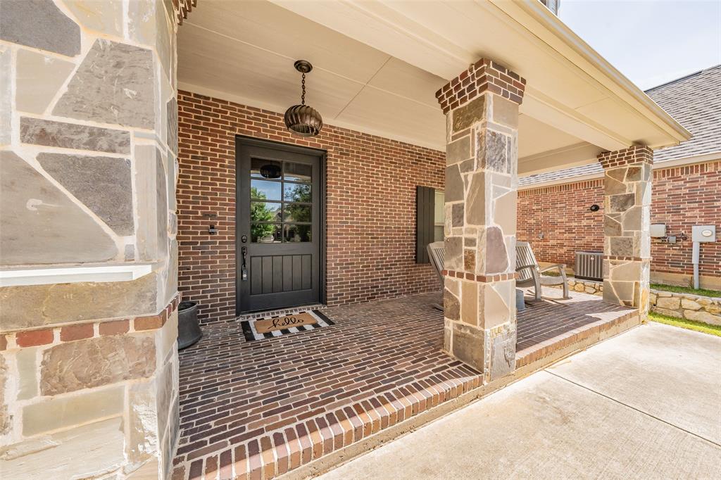 209 Thistle Ridge Denton, TX 76210 - Photo 4 of 40