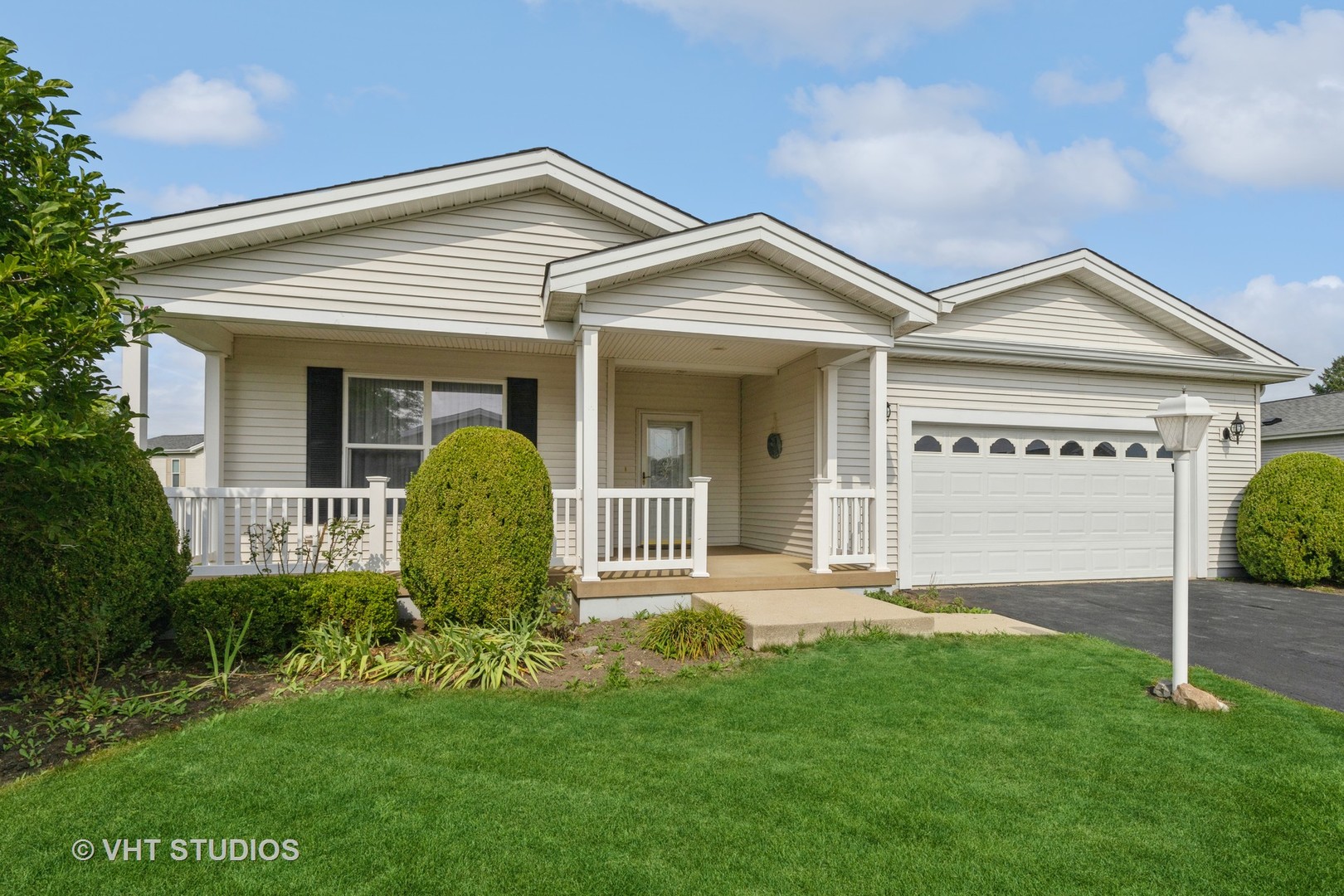 3421 Stretch Run Road Grayslake, IL 60030 - Photo 1 of 17 Gallery Image 1