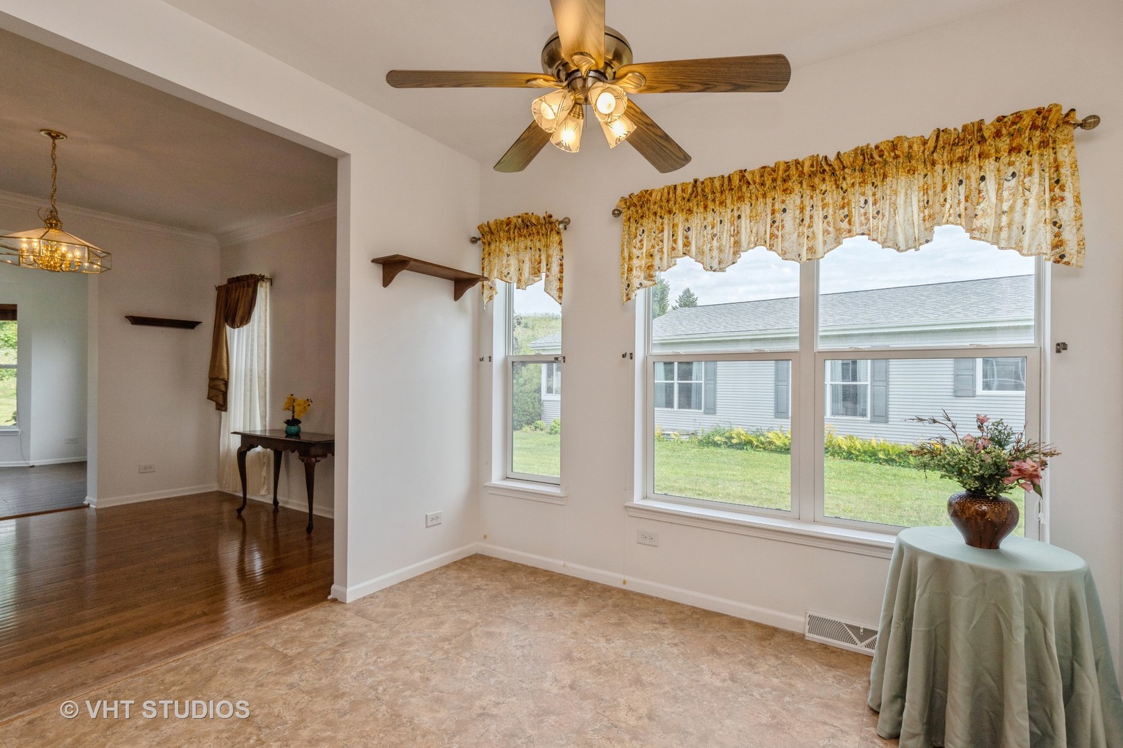 3421 Stretch Run Road Grayslake, IL 60030 - Photo 4 of 17 Gallery Image 4