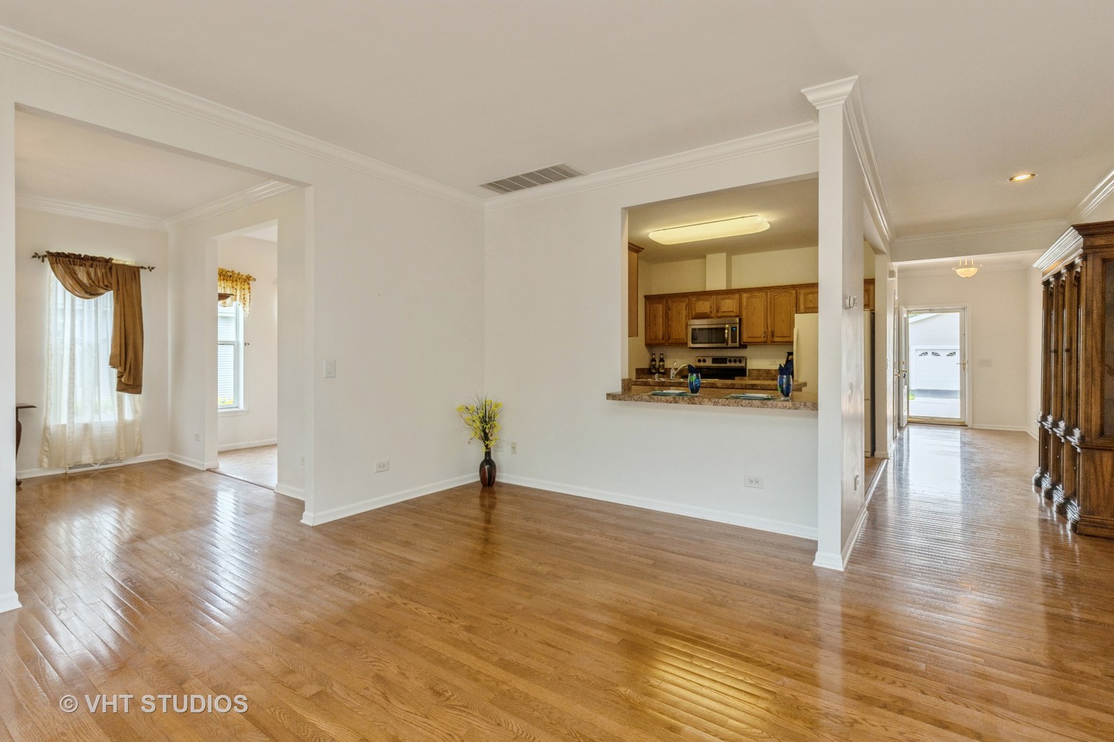 3421 Stretch Run Road Grayslake, IL 60030 - Photo 7 of 17 Gallery Image 7