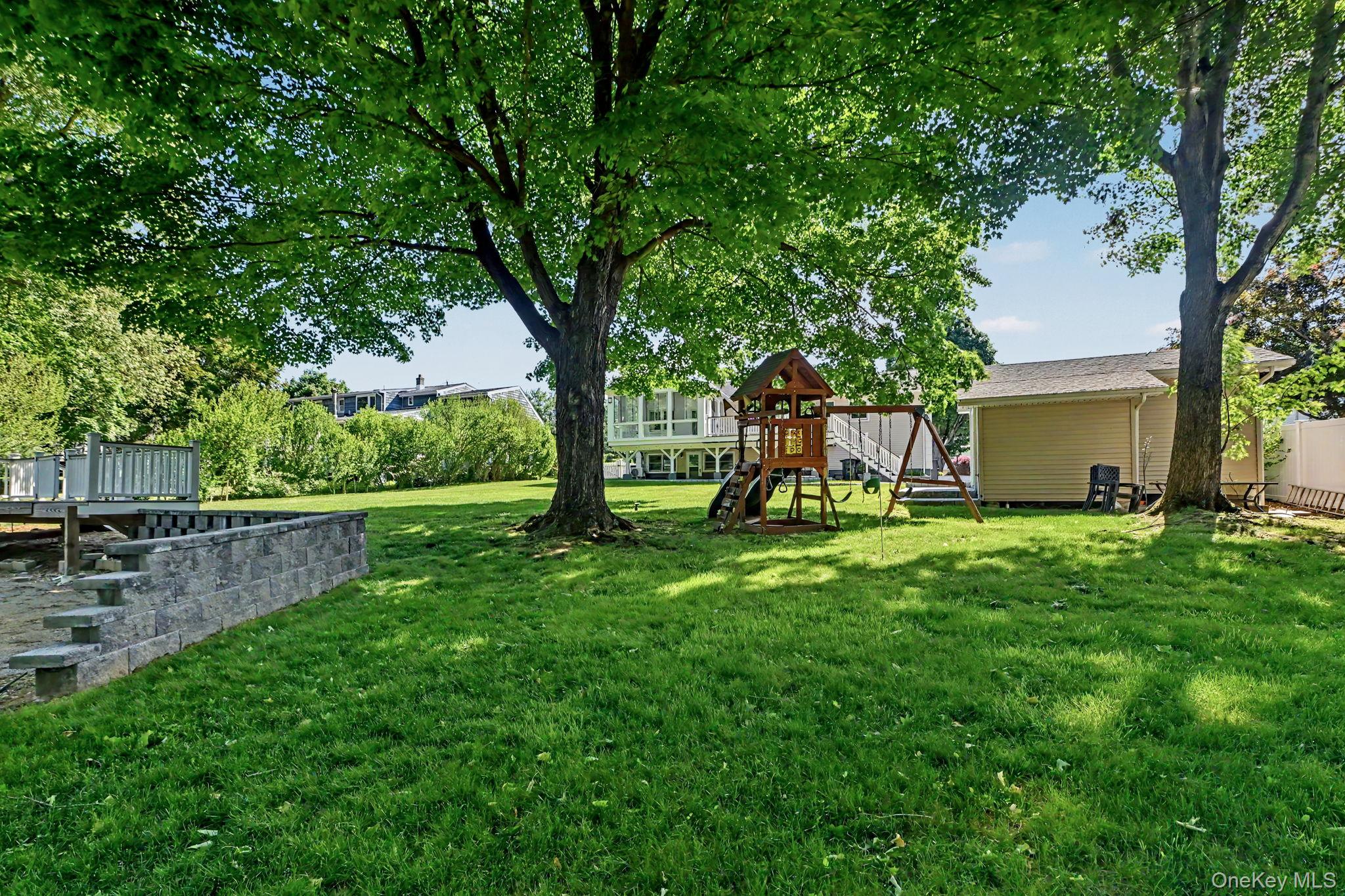 61 Friendly Road Mahopac, NY 10541 - Photo 40 of 47