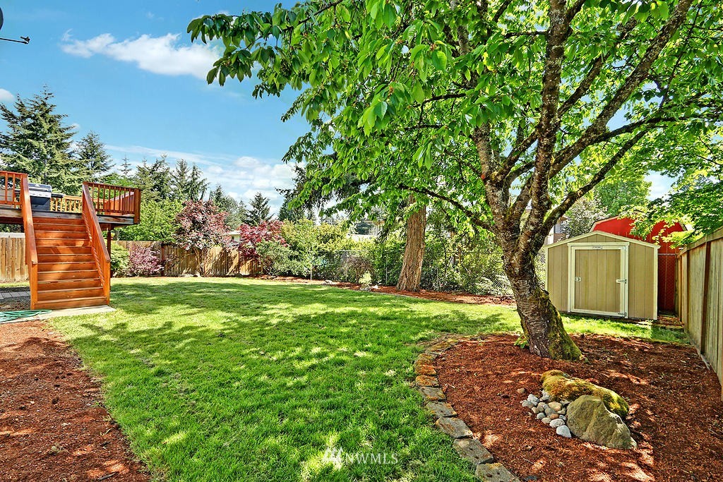 4319 Northeast 20th Street Renton, WA 98059 - Photo 17 of 18