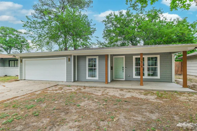 a view of front door of house